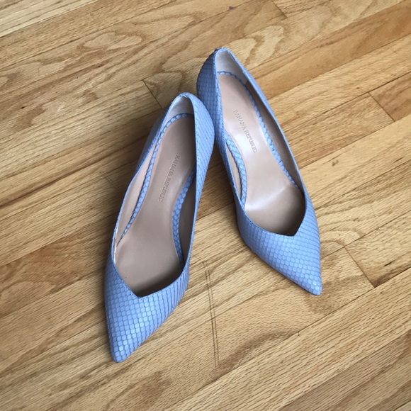 Banana Republic Shoes - Banana Republic Madison 12-Hour Pump Snake Scale